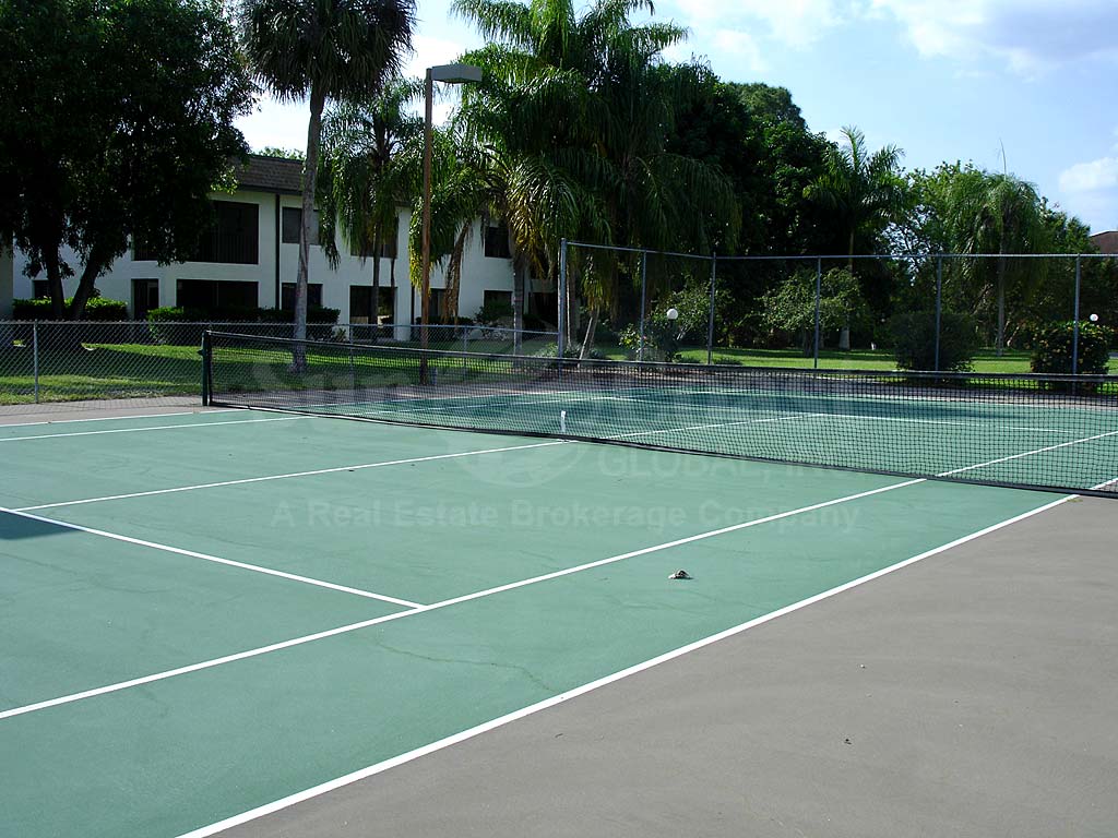 Mcgregor Village Condos Tennis Courts